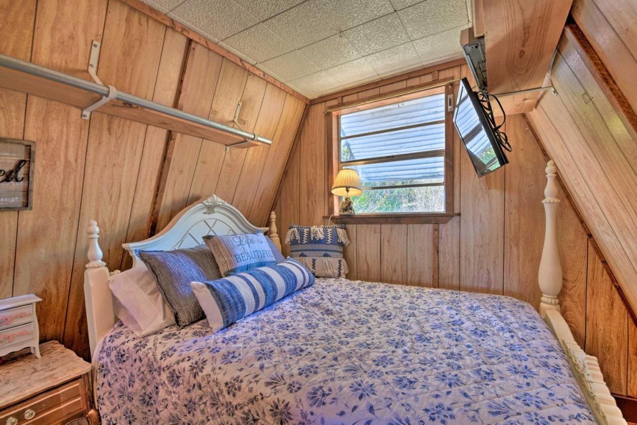 Charming Lake Creek Cabin With Pool Access And Decks Granbury Exterior photo